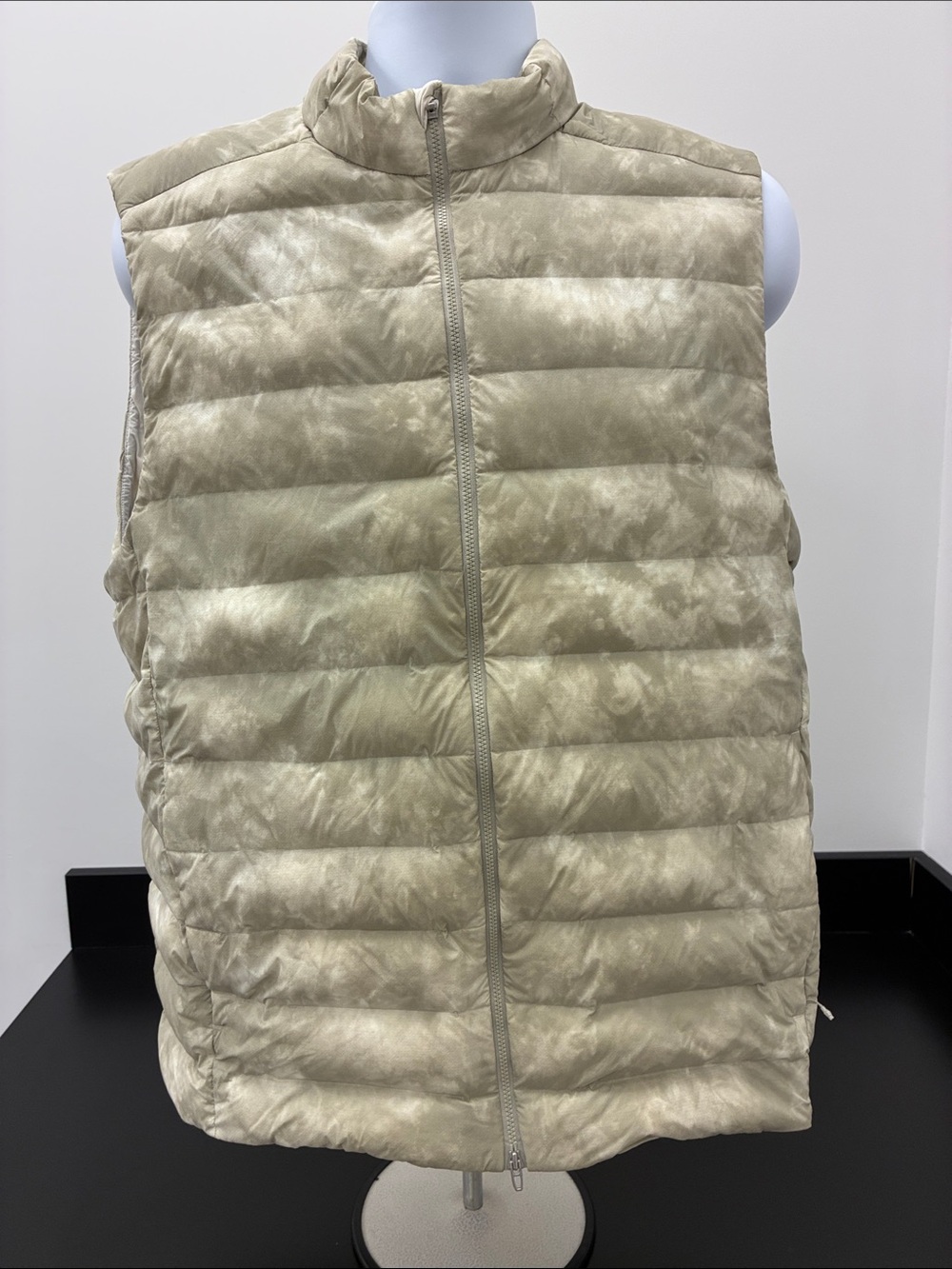 lululemon athletica Quilted Puffer Vest large